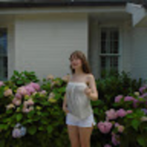 Meet your Posher, Addison - Picture 1 of 1